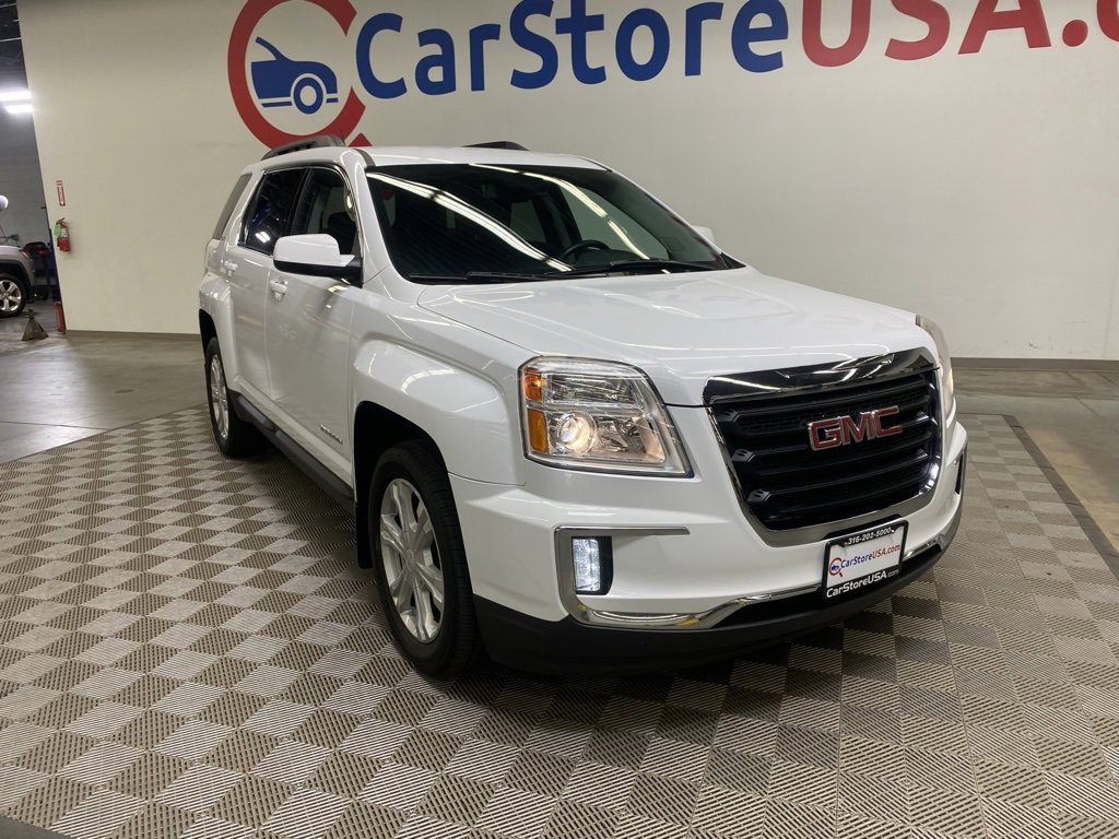 Used 2017 GMC Terrain SLE w/ Convenience Package image 2
