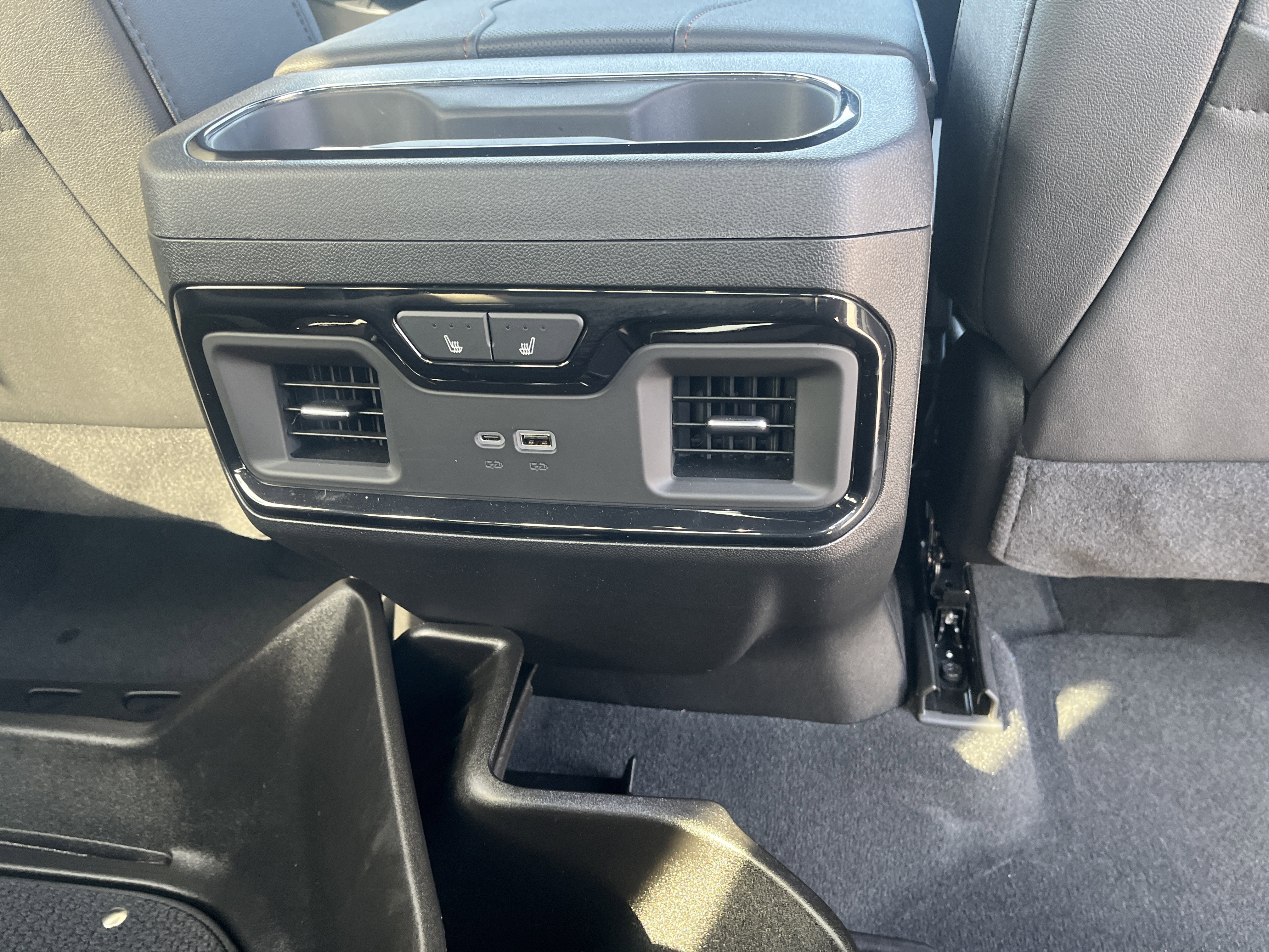 Used 2026 GMC Sierra 1500 AT4 w/ AT4 Premium Package AWD/4WD image 16