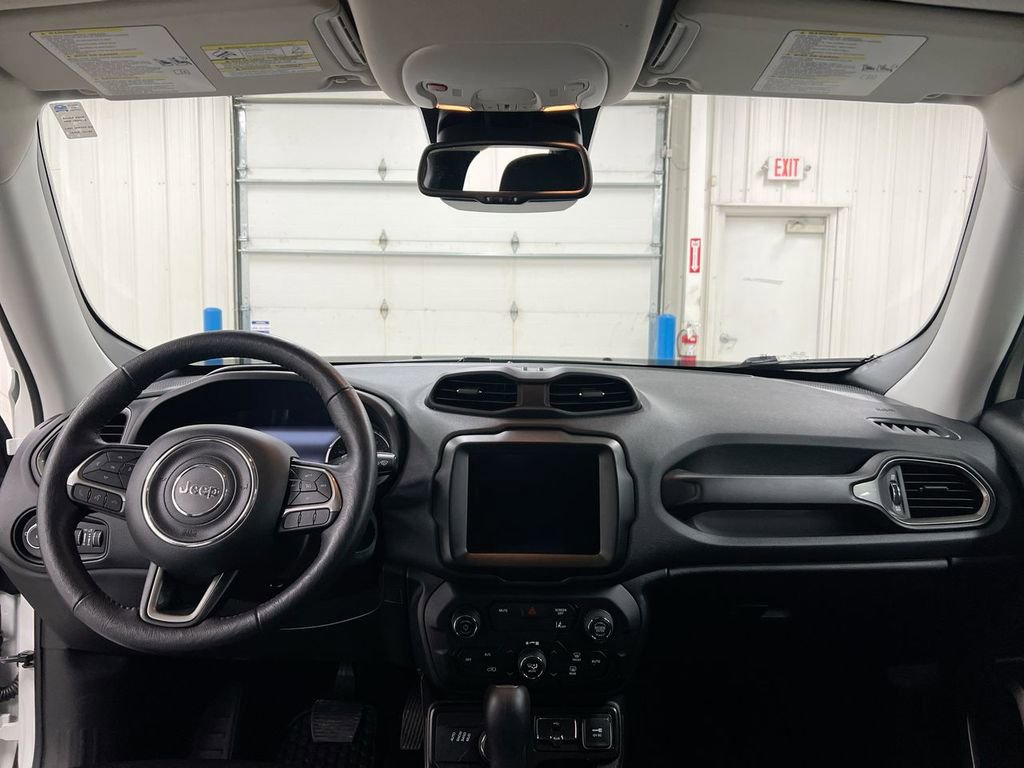 Used 2022 Jeep Renegade Latitude w/ Convenience Group image 10
