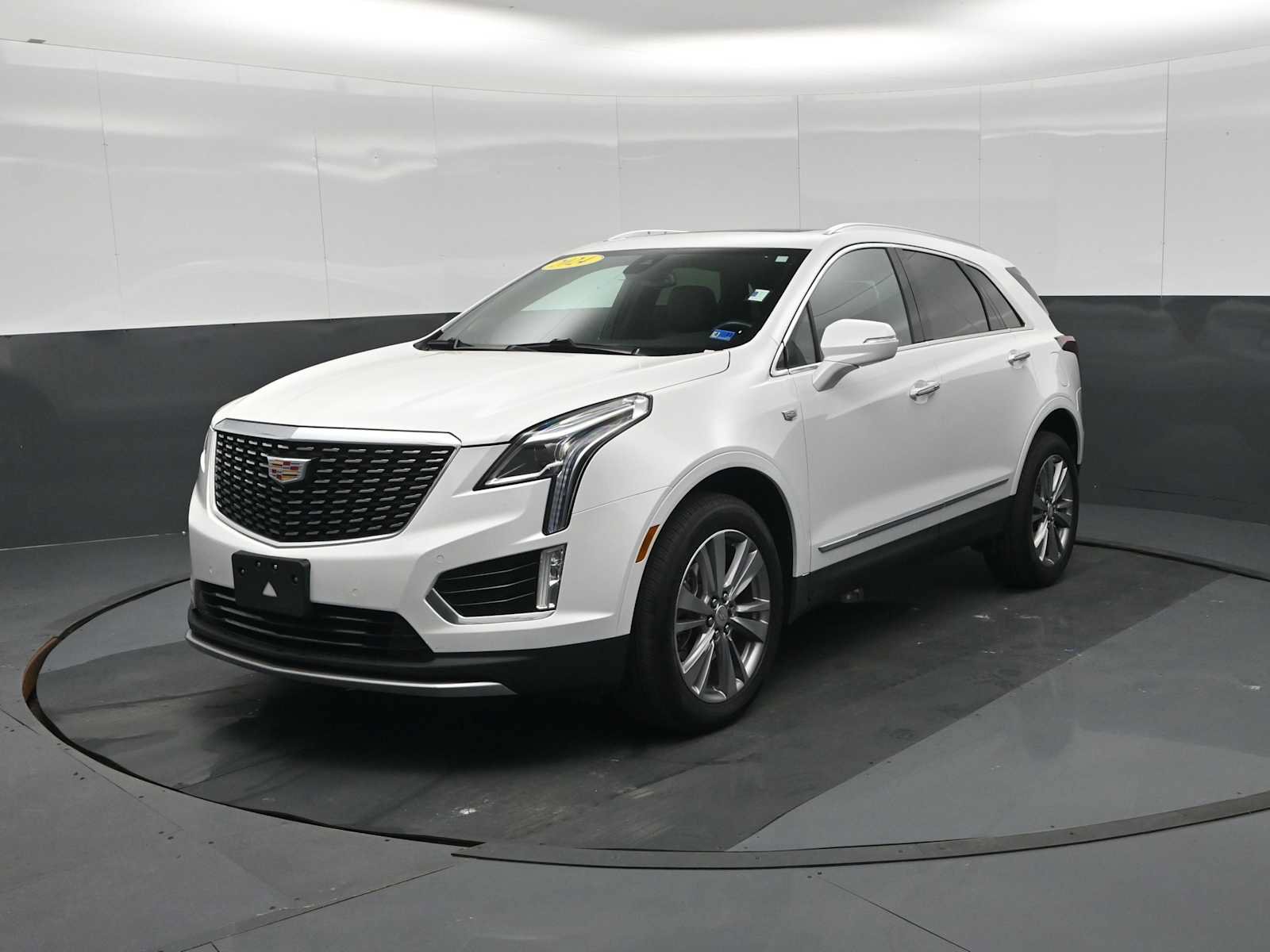 Used 2024 Cadillac XT5 Premium Luxury FWD image 5