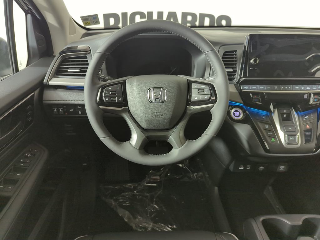 New 2026 Honda Odyssey Touring image 15