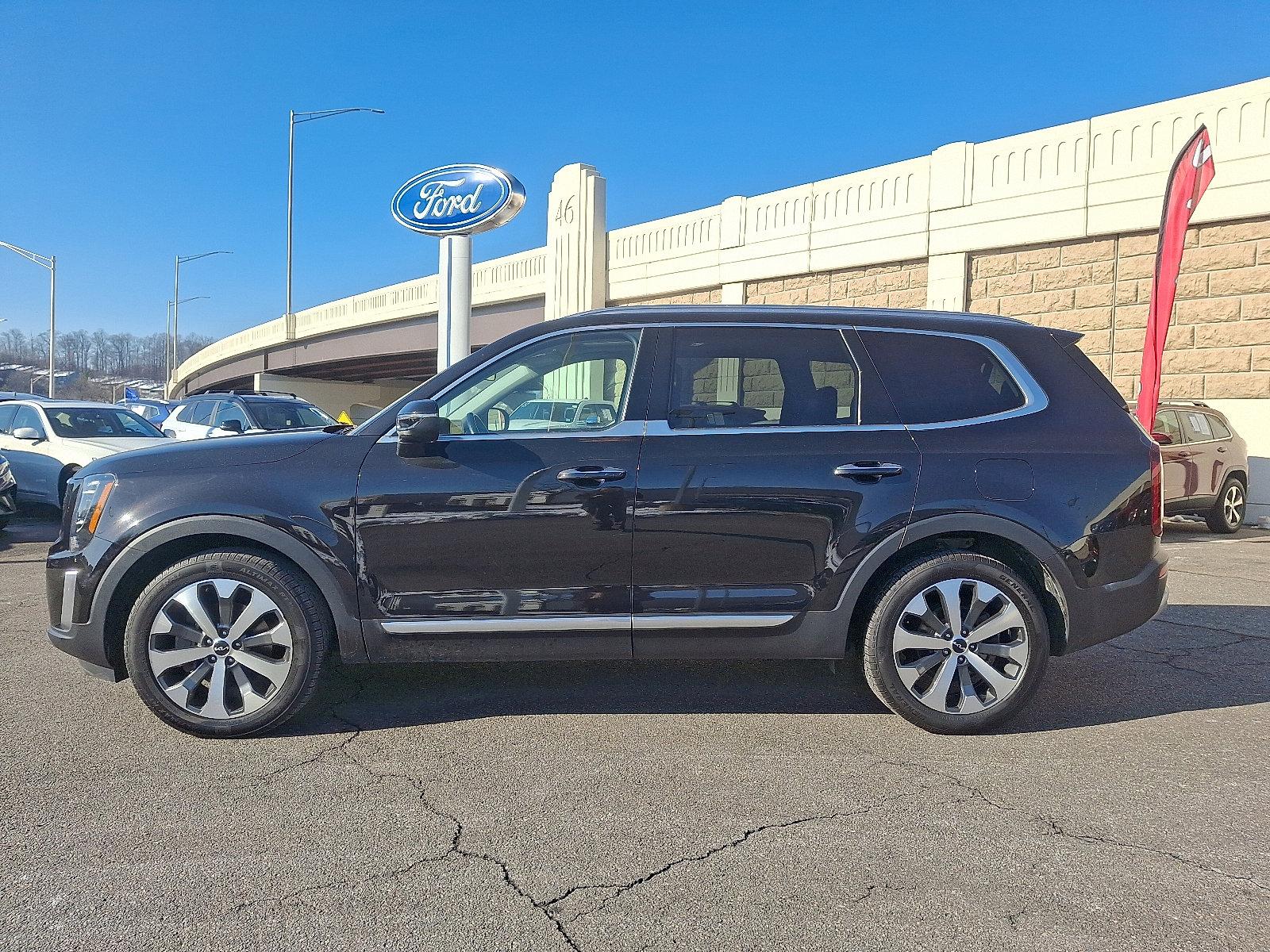 Certified 2022 Kia Telluride S image 7