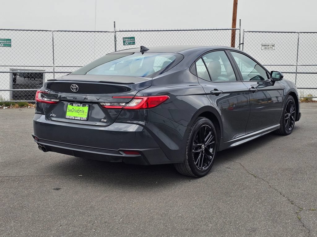 Used 2025 Toyota Camry SE FWD image 8
