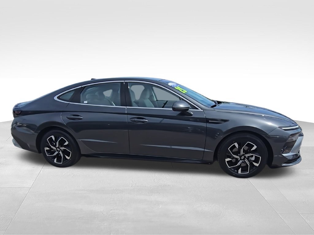Used 2025 Hyundai Sonata SEL AWD/4WD image 9