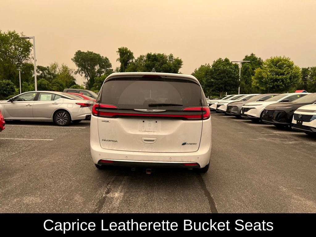 Used 2024 Chrysler Pacifica Limited FWD image 13