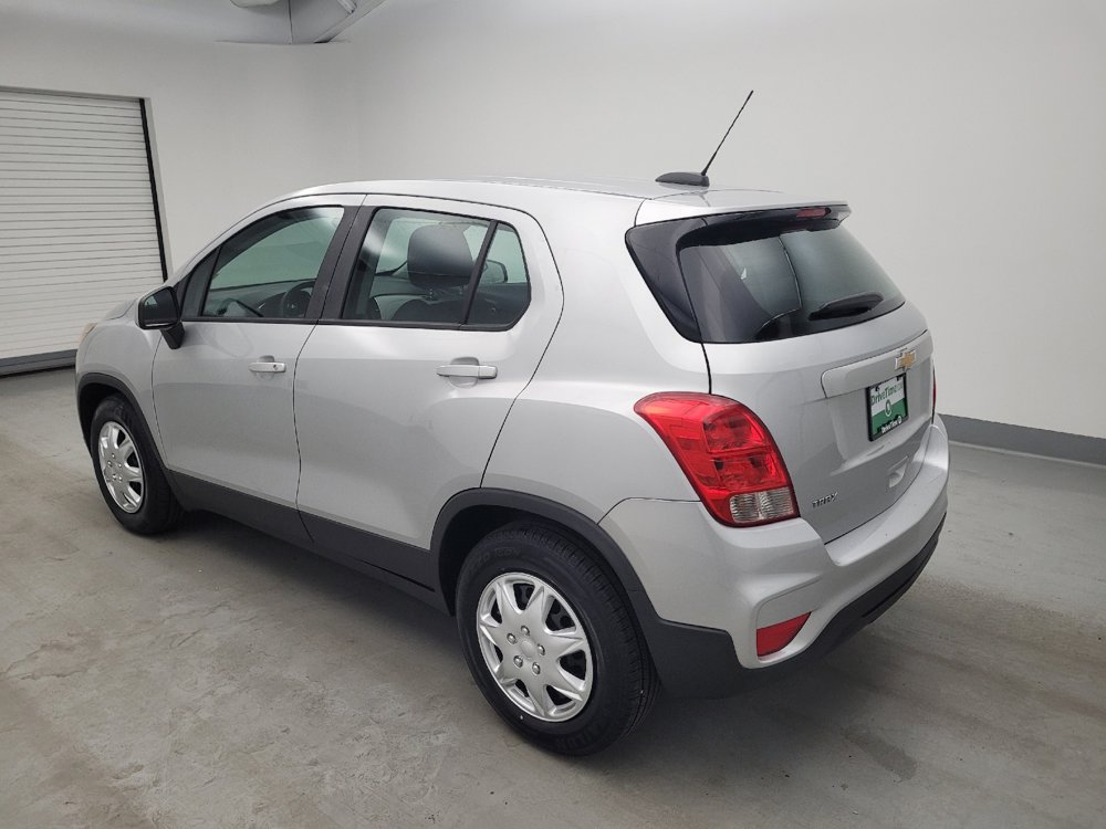 Used 2017 Chevrolet Trax LS FWD image 3
