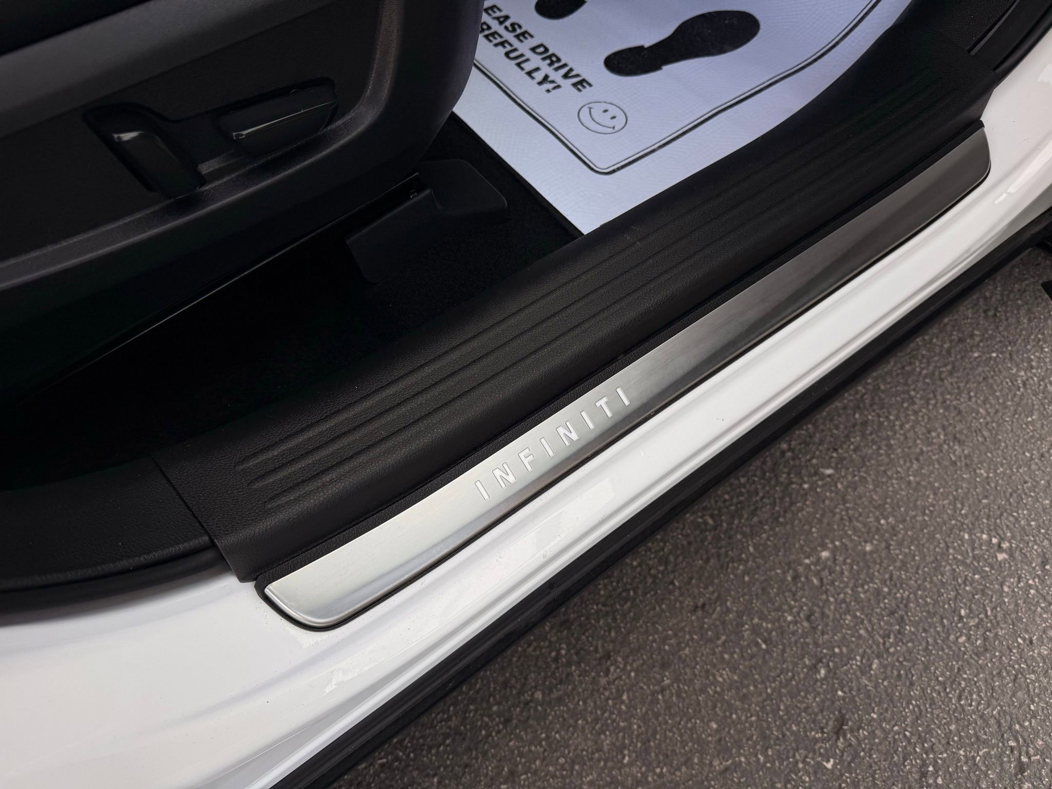 Used 2021 INFINITI QX50 Luxe FWD image 13