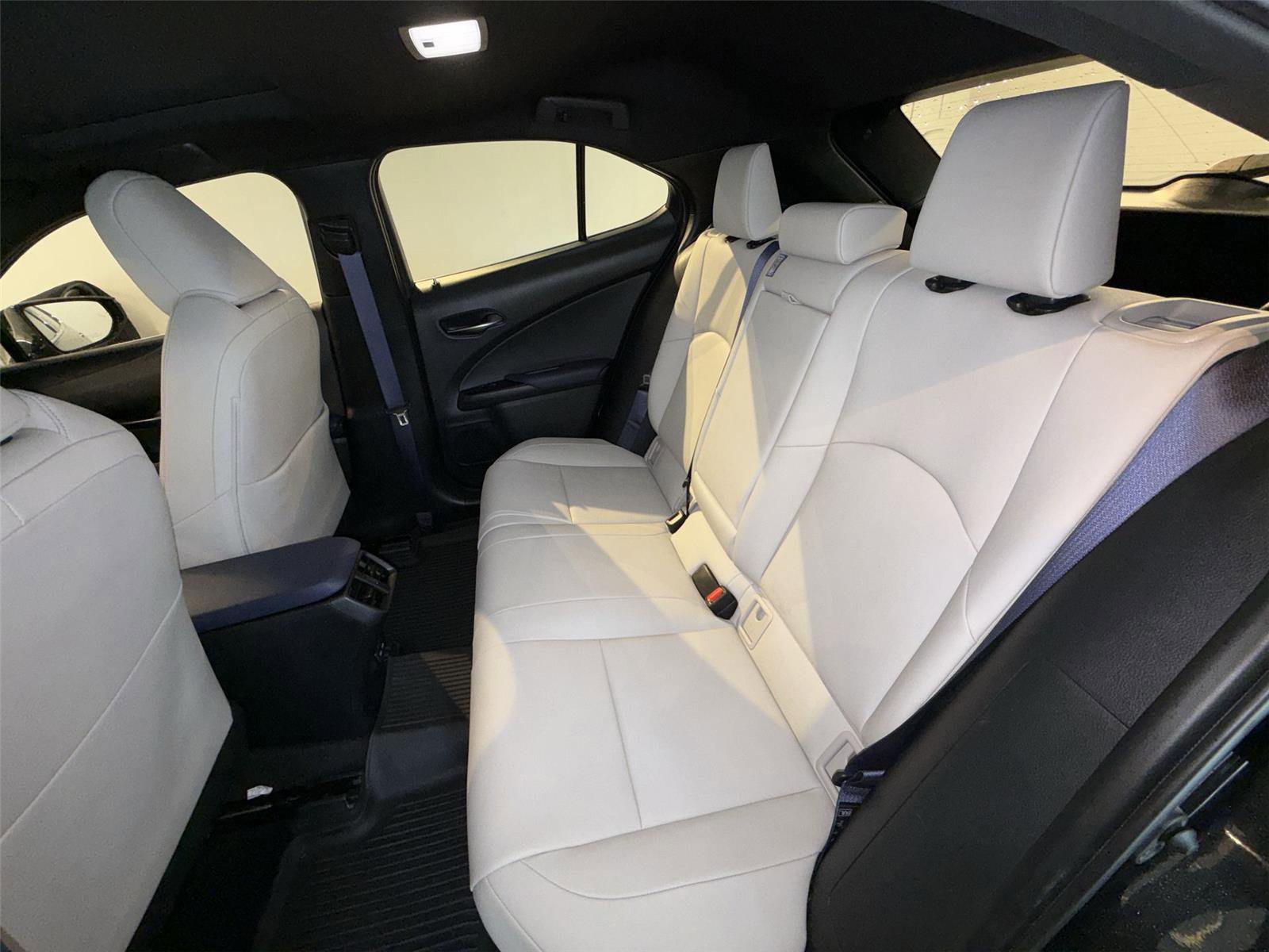Used 2021 Lexus UX 250h w/ Premium Package AWD/4WD image 25