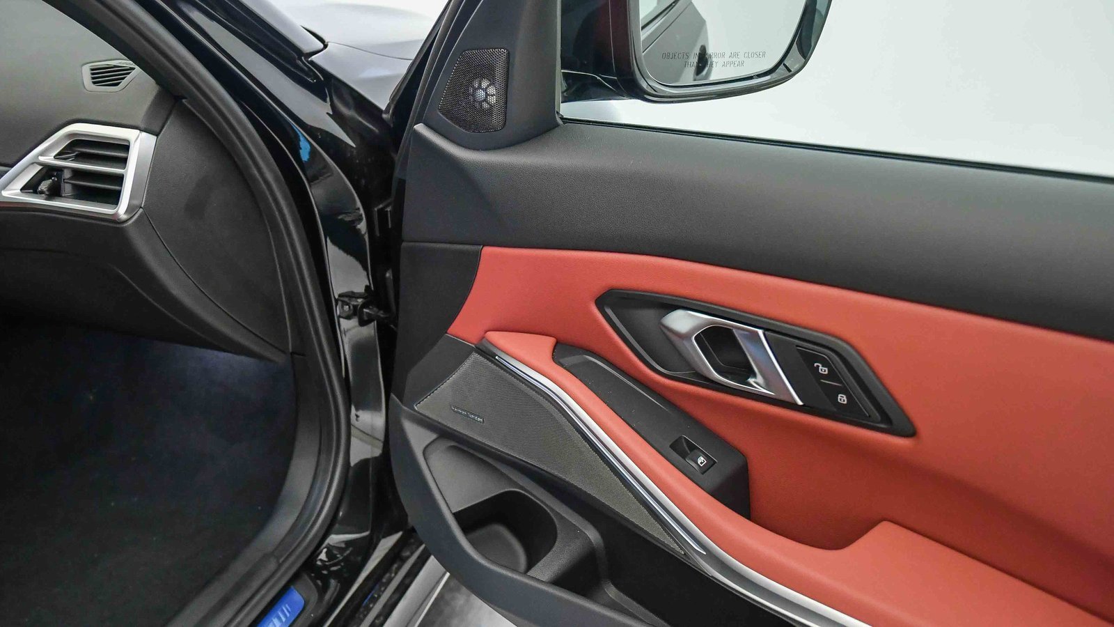 New 2026 BMW 330i Sedan w/ M Sport Package image 18