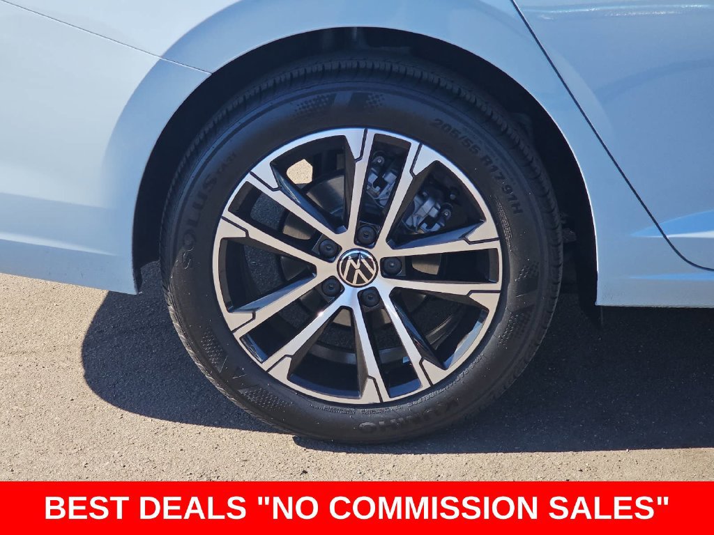 Used 2025 Volkswagen Jetta Sport FWD image 37