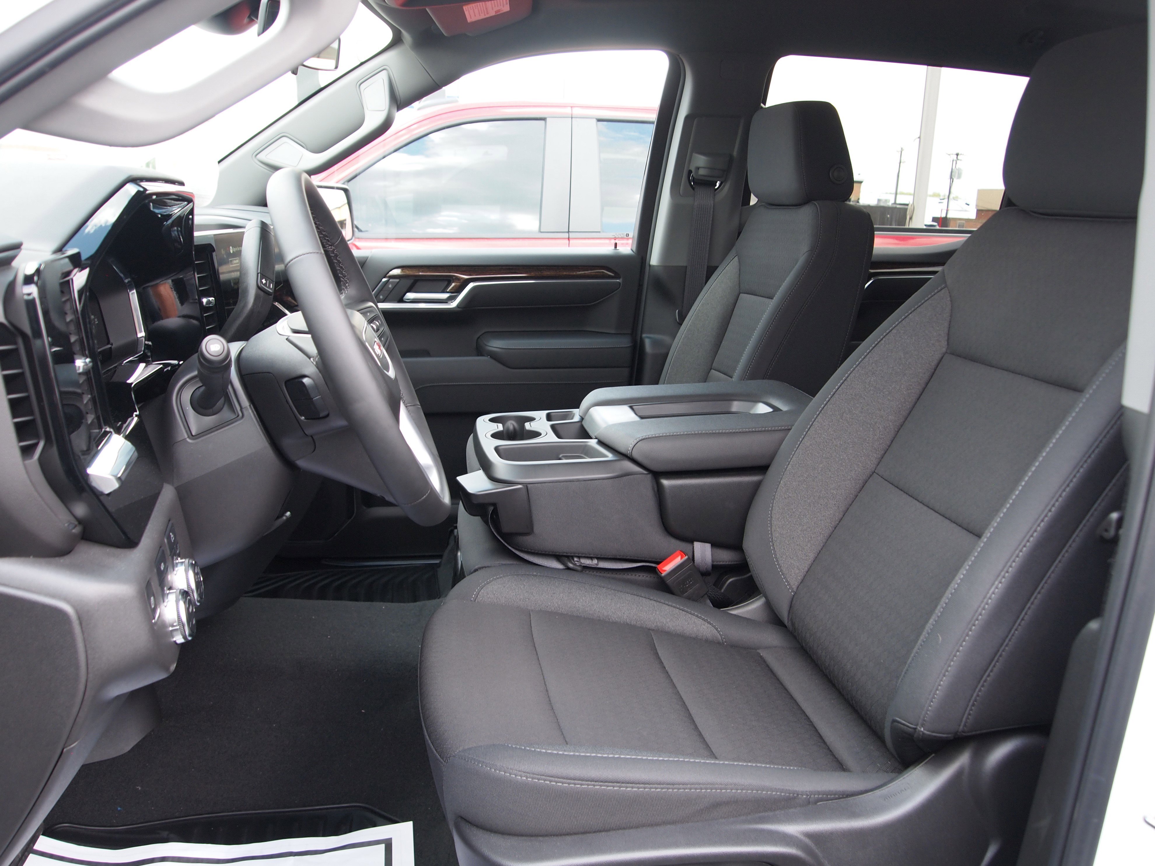 Used 2025 GMC Sierra 1500 Elevation image 12