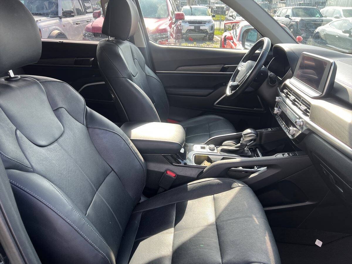 Used 2022 Kia Telluride EX w/ EX Premium Package FWD image 8