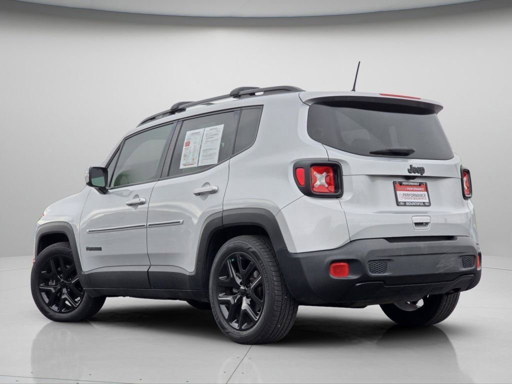 Used 2018 Jeep Renegade Altitude FWD image 18