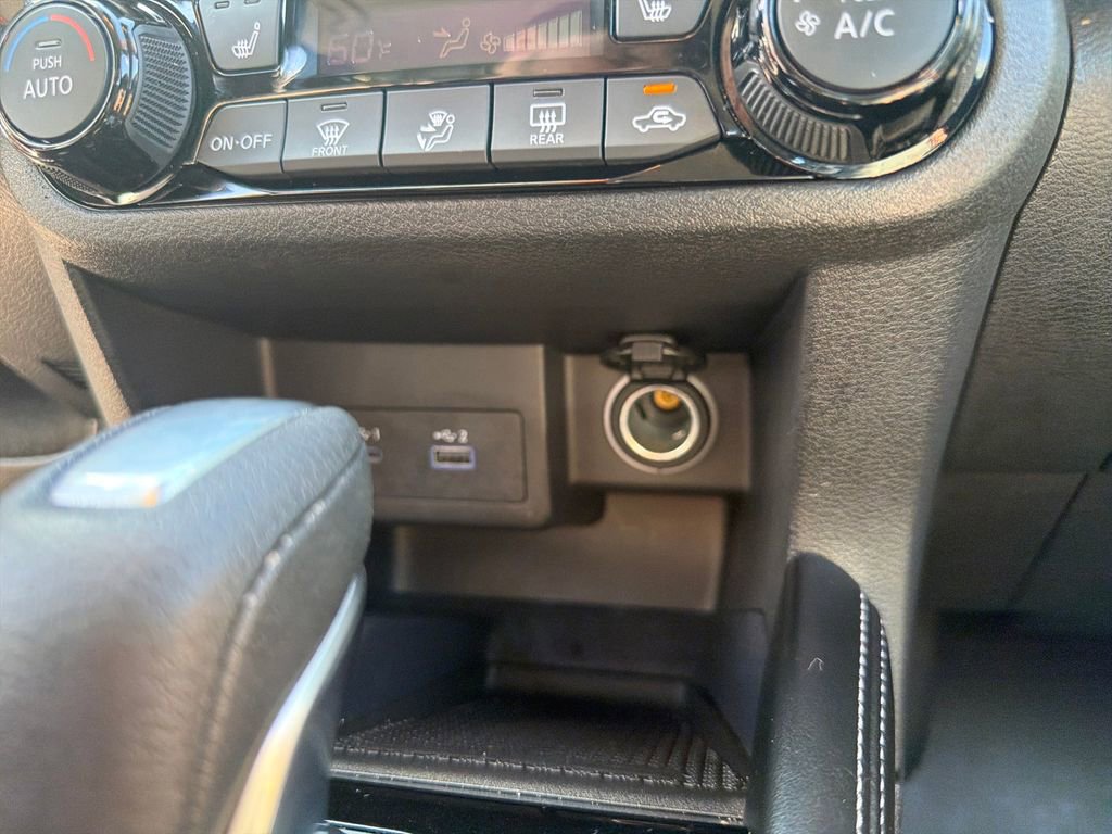 Used 2024 Nissan Kicks SR w/ SR Premium Package image 36