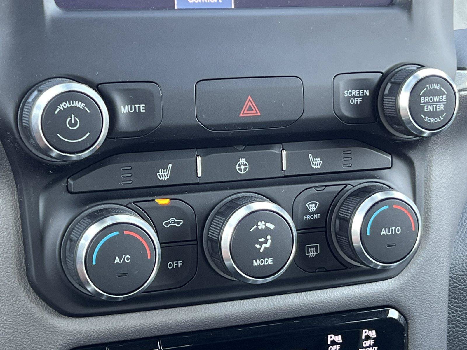 Used 2022 RAM 1500 Big Horn AWD/4WD image 30