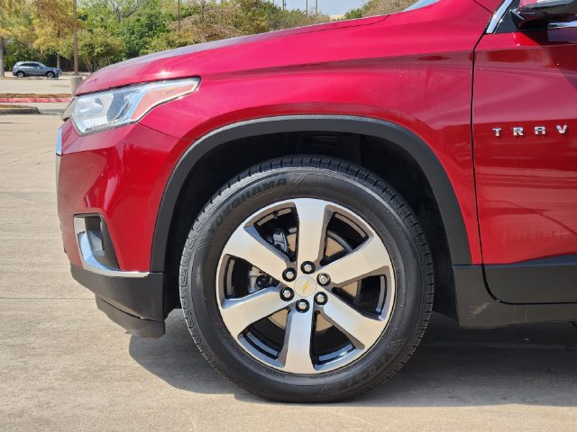 Used 2020 Chevrolet Traverse LT w/ LT Premium Package FWD image 8