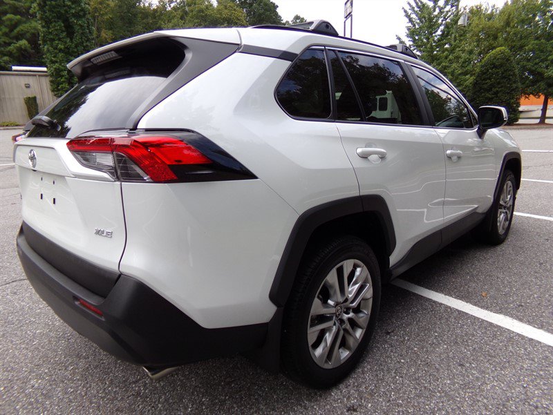 Used 2025 Toyota RAV4 XLE Premium w/ Weather Package FWD image 6