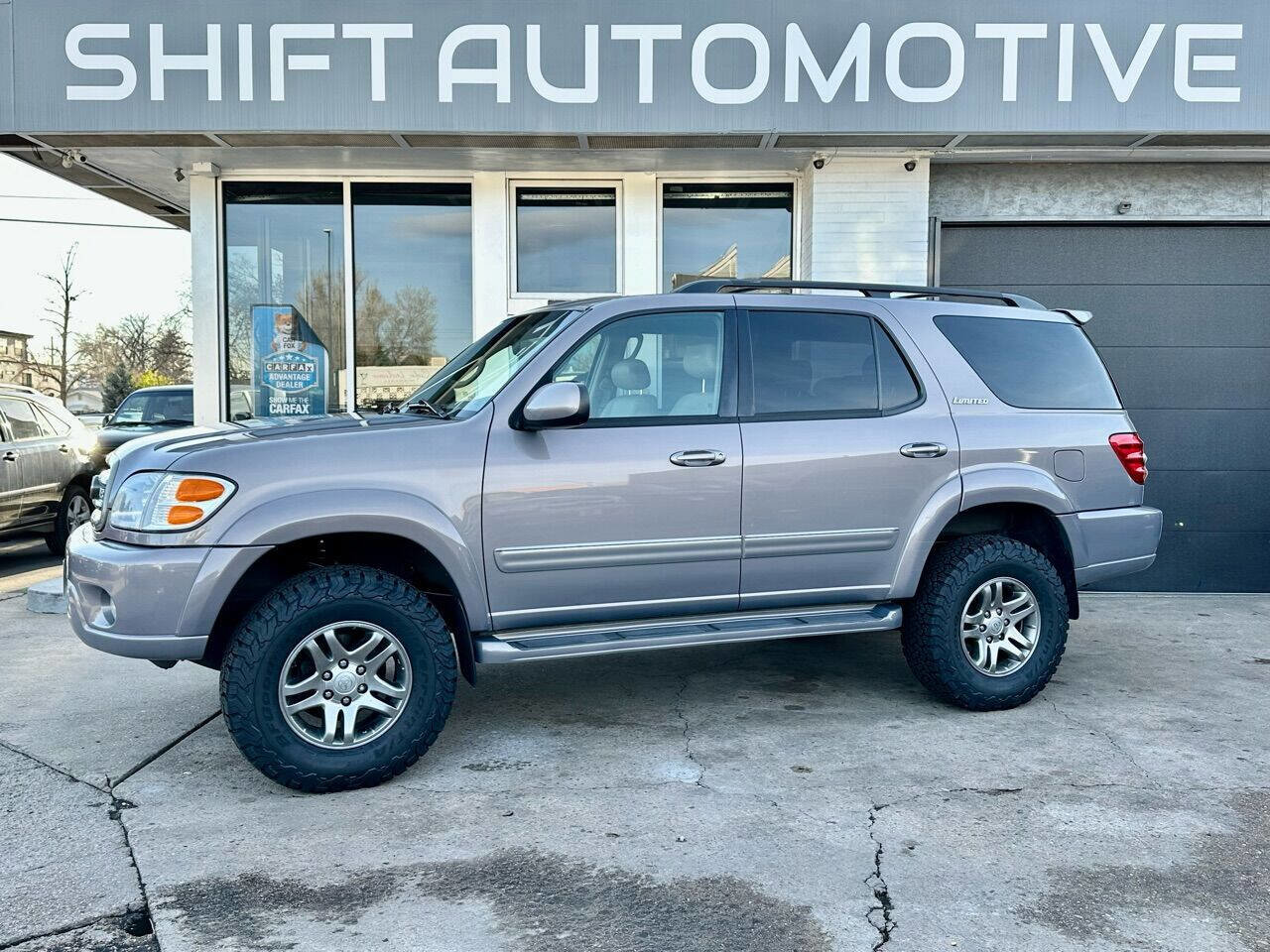 Used 2002 Toyota Sequoia Limited image 1