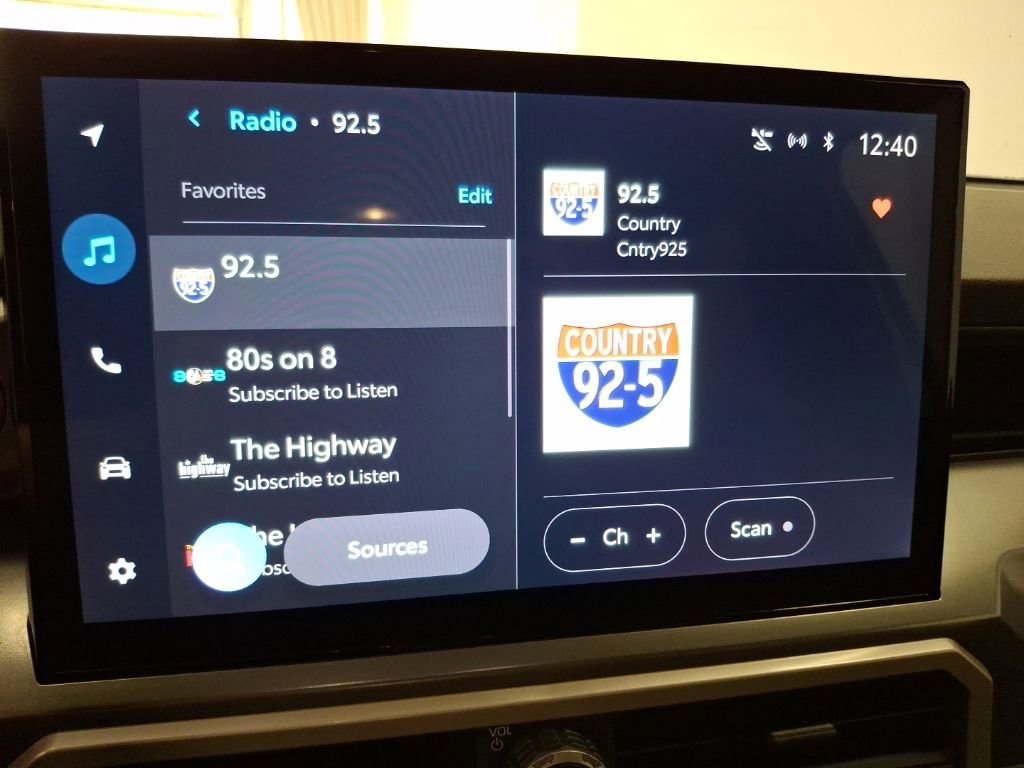 Used 2025 Toyota Tacoma TRD Sport AWD/4WD image 22