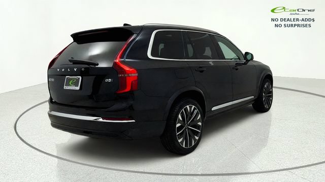 Used 2026 Volvo XC90 B5 Plus w/ Protection Package AWD/4WD image 7