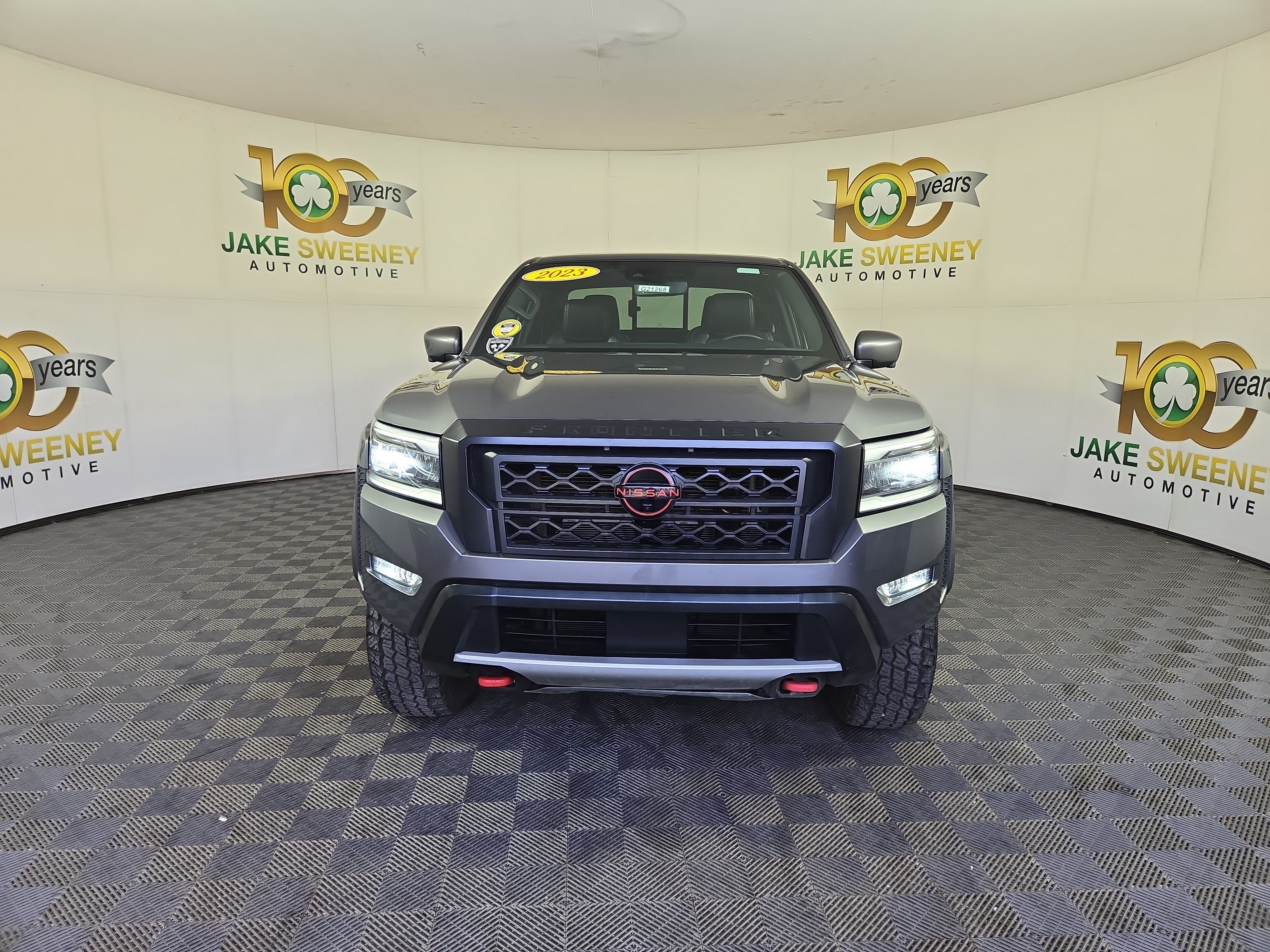Used 2023 Nissan Frontier PRO-4X AWD/4WD image 2