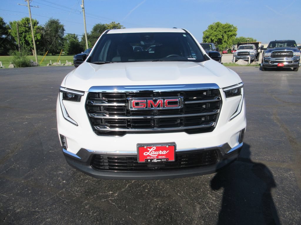 Certified 2026 GMC Acadia Elevation w/ Elevation Premium Package AWD/4WD image 13