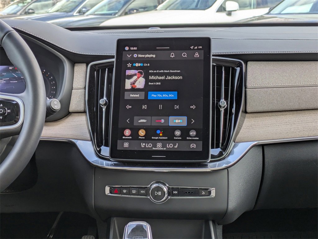 Certified 2026 Volvo XC90 B6 Plus w/ Protection Package Premier image 24