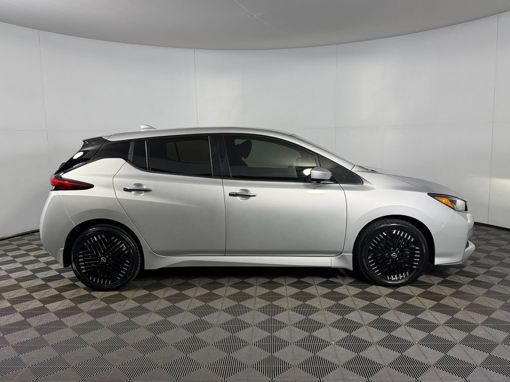 Used 2025 Nissan Leaf SV Plus FWD image 4