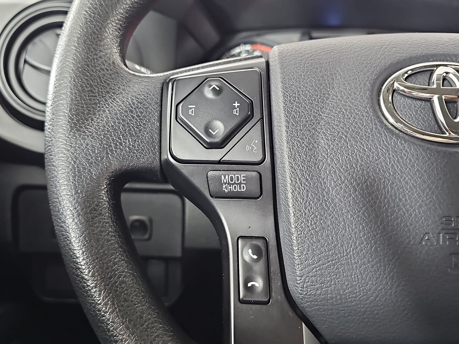 Used 2023 Toyota Tacoma SR RWD image 14