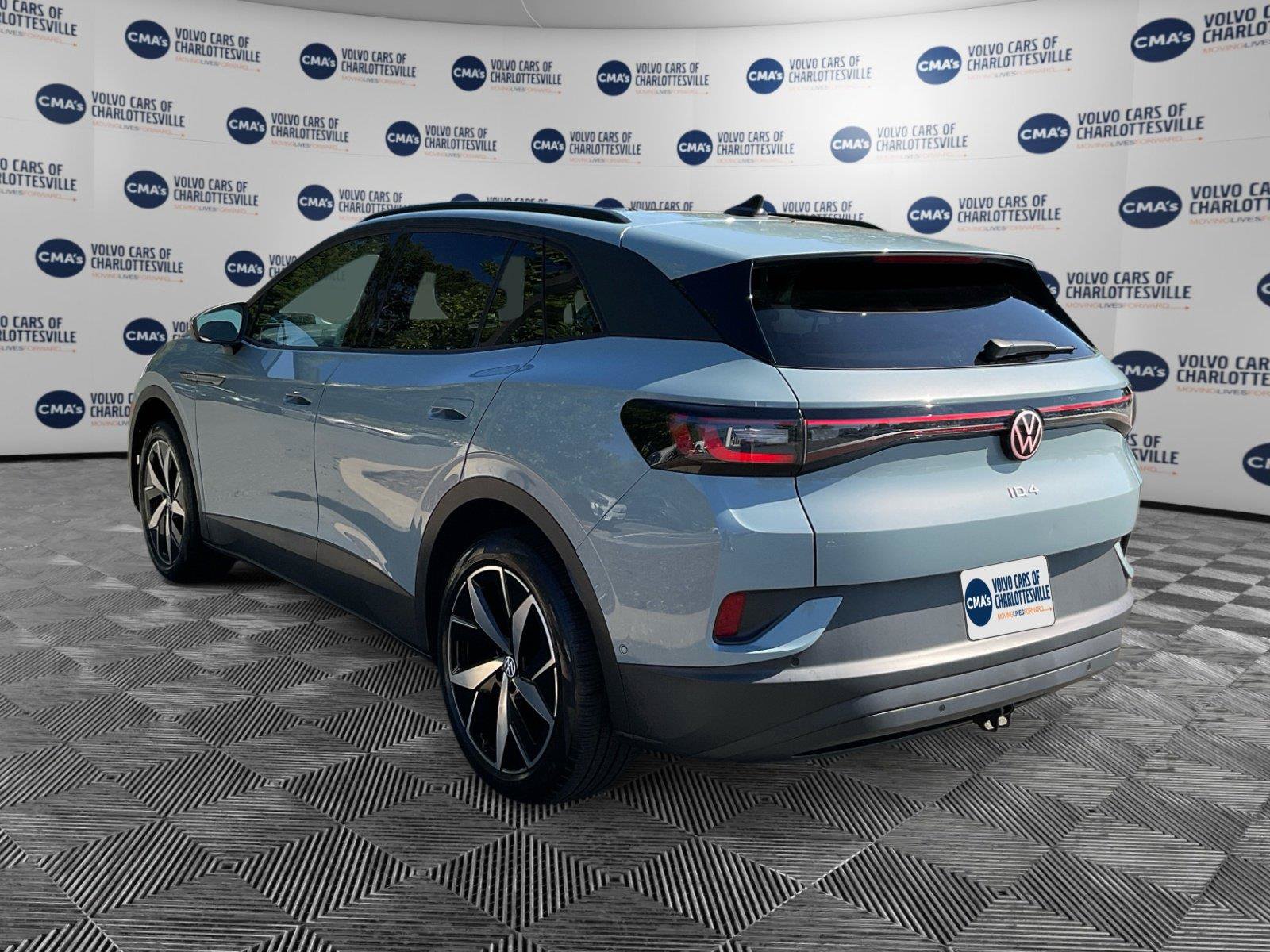 Used 2023 Volkswagen ID.4 Pro S AWD/4WD image 3