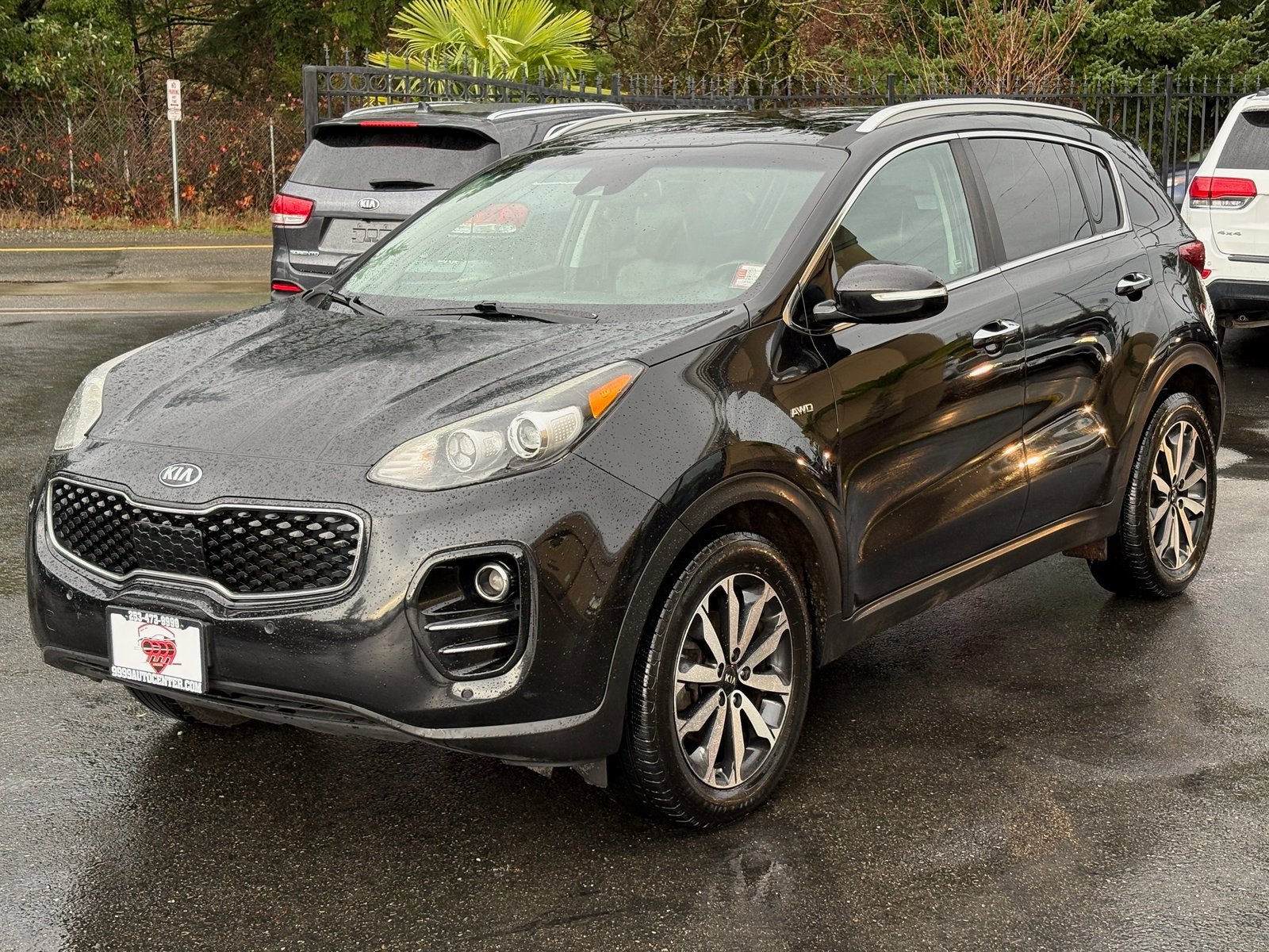 Used 2017 Kia Sportage EX w/ EX Technology Package image 3