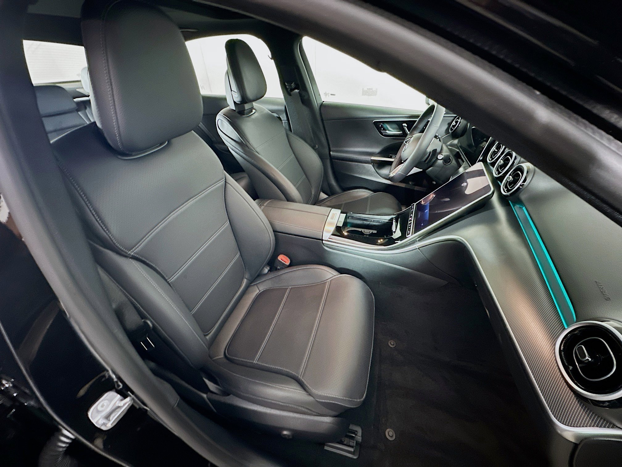 Used 2024 Mercedes-Benz C 300 4MATIC Sedan image 33