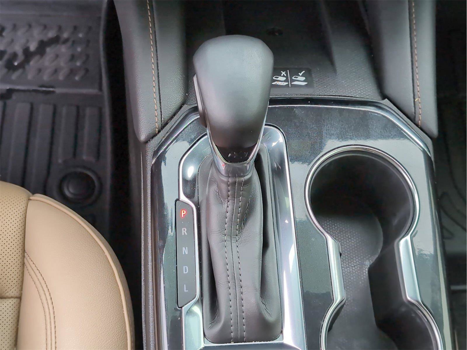 Used 2024 Chevrolet Blazer Premier w/ Driver Confidence II Package FWD image 21