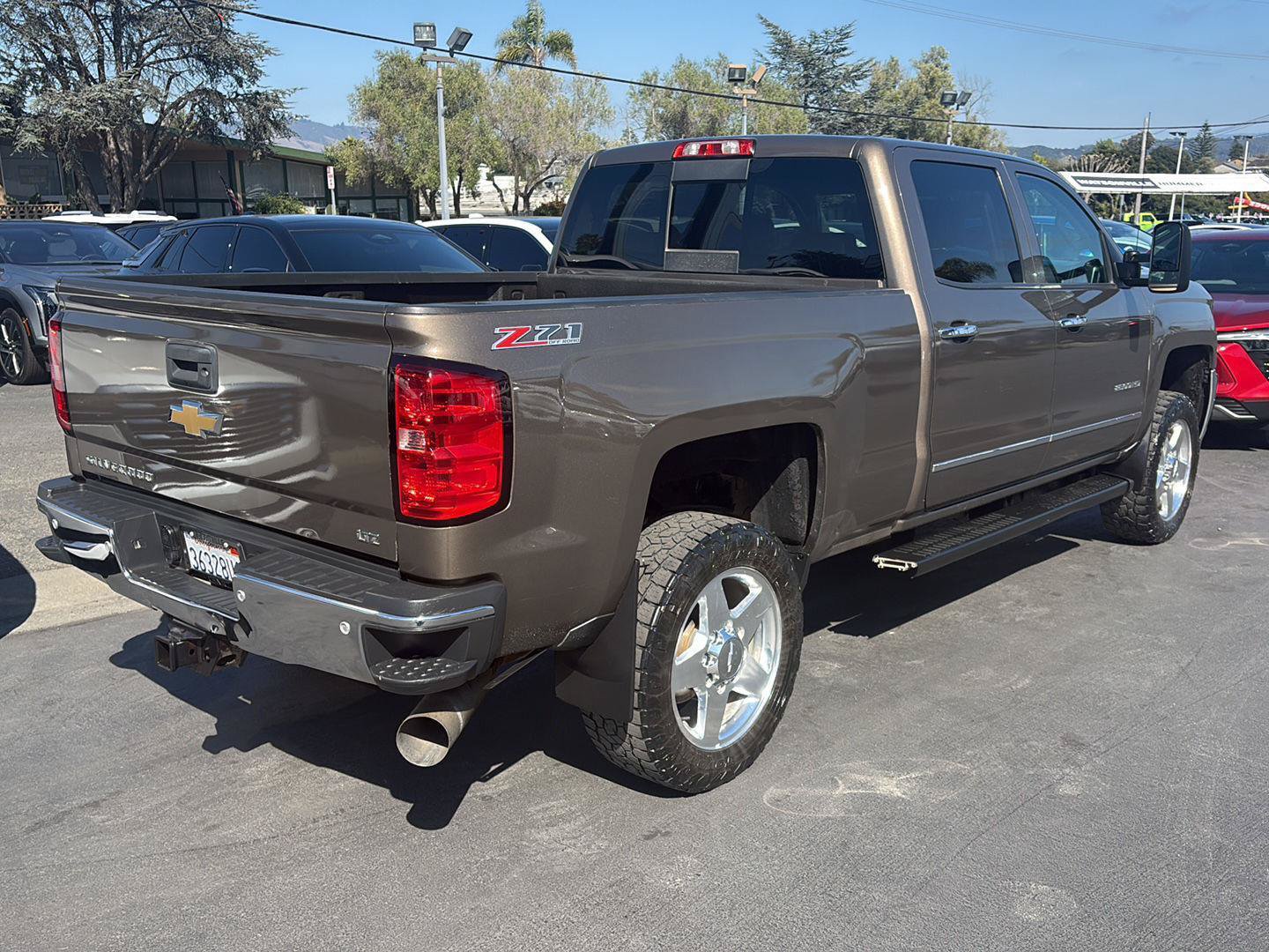 Used 2015 Chevrolet Silverado 2500 LTZ w/ Duramax Plus Package AWD/4WD image 5