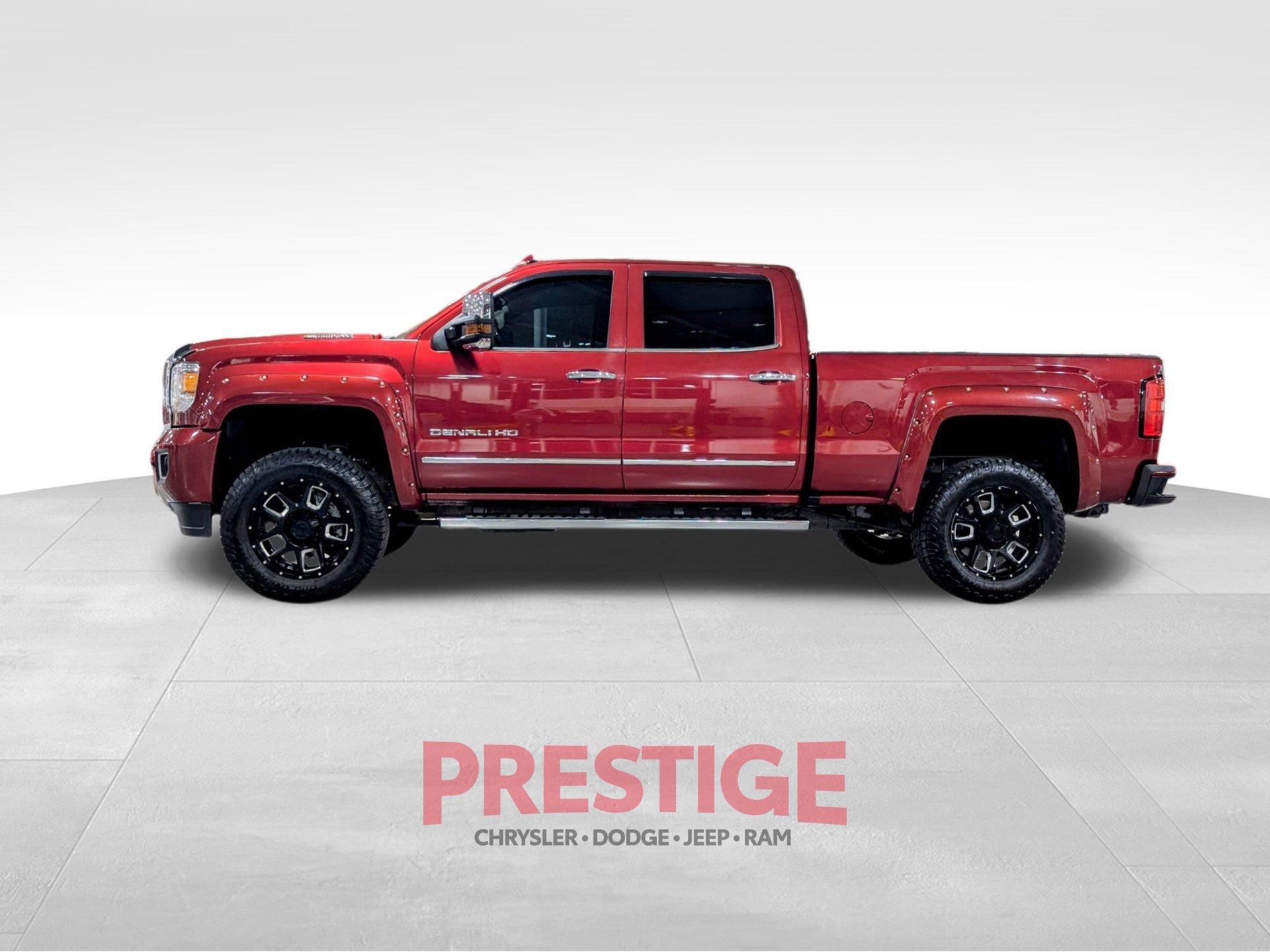 Used 2018 GMC Sierra 3500 Denali w/ Duramax Plus Package AWD/4WD image 16
