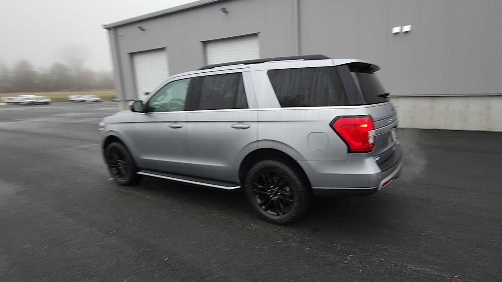 Used 2022 Ford Expedition XLT image 6