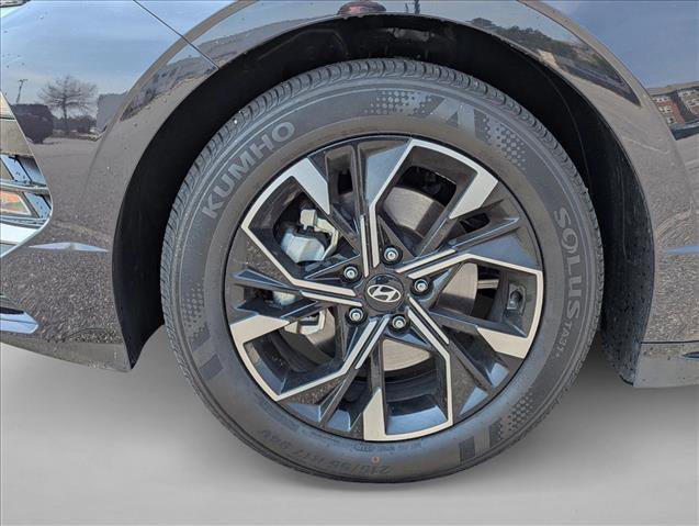 Certified 2025 Hyundai Sonata SEL image 9