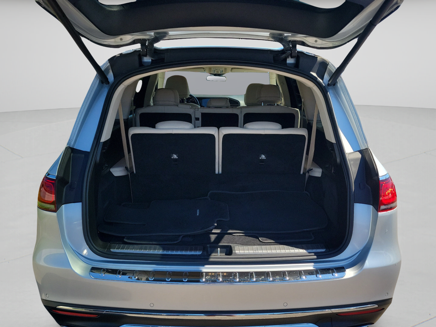 Certified 2021 Mercedes-Benz GLS 450 4MATIC image 5