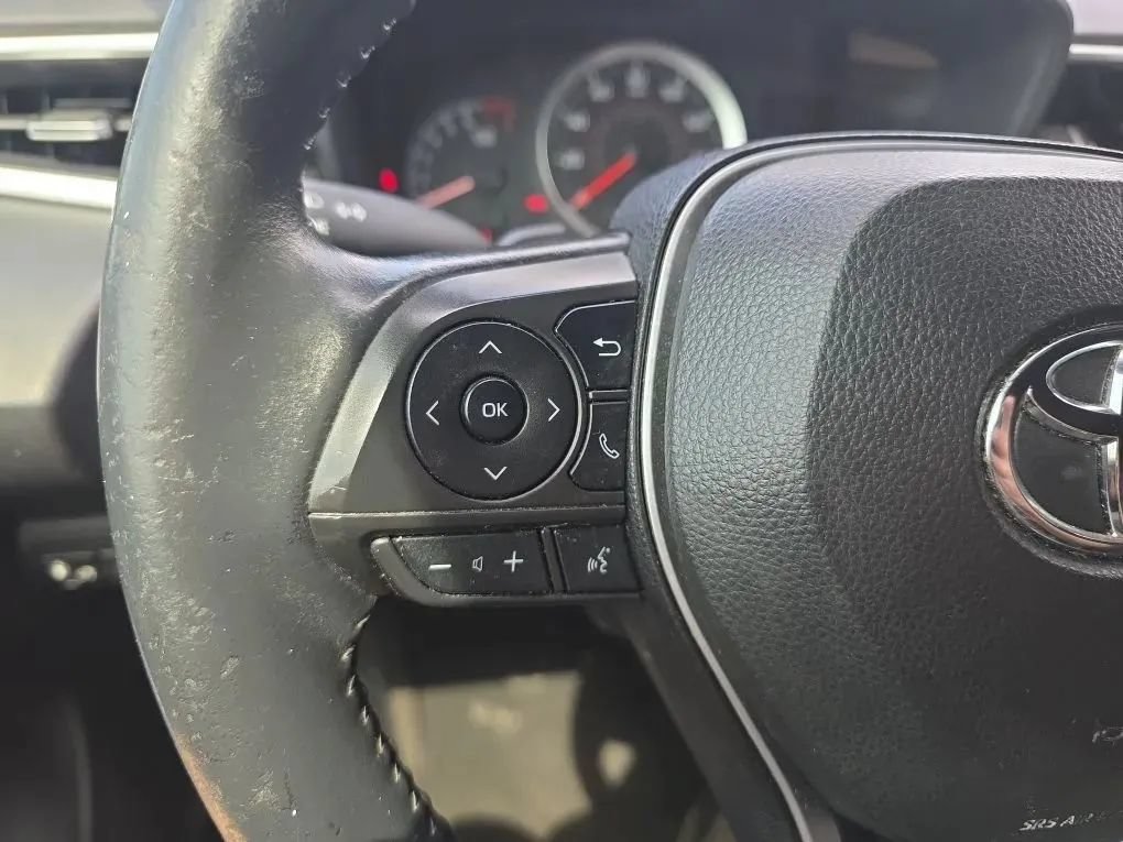 Used 2020 Toyota Corolla SE FWD image 18