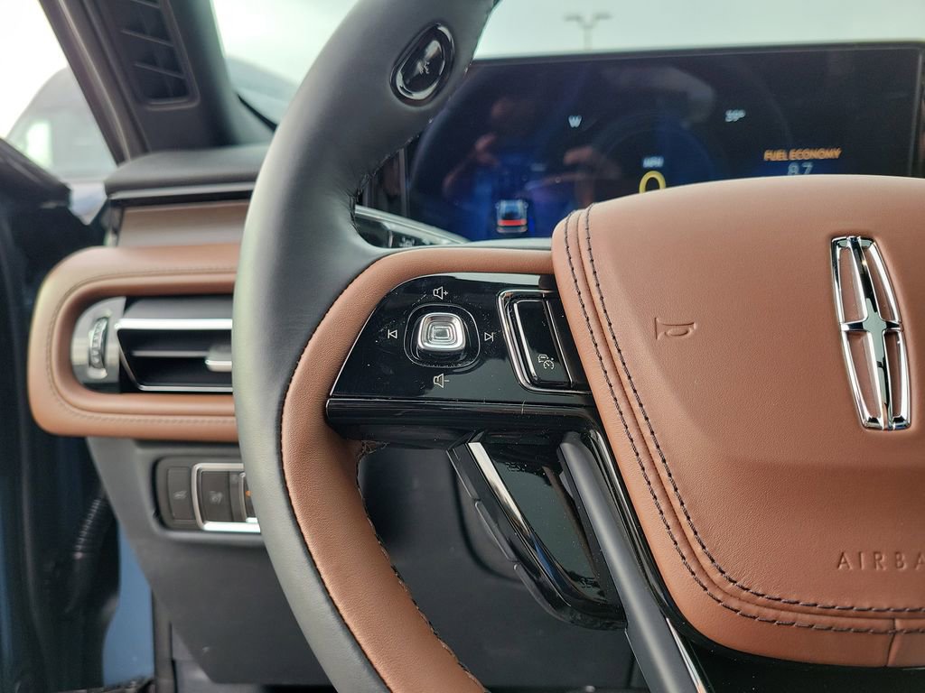 New 2026 Lincoln Aviator Reserve AWD/4WD image 24