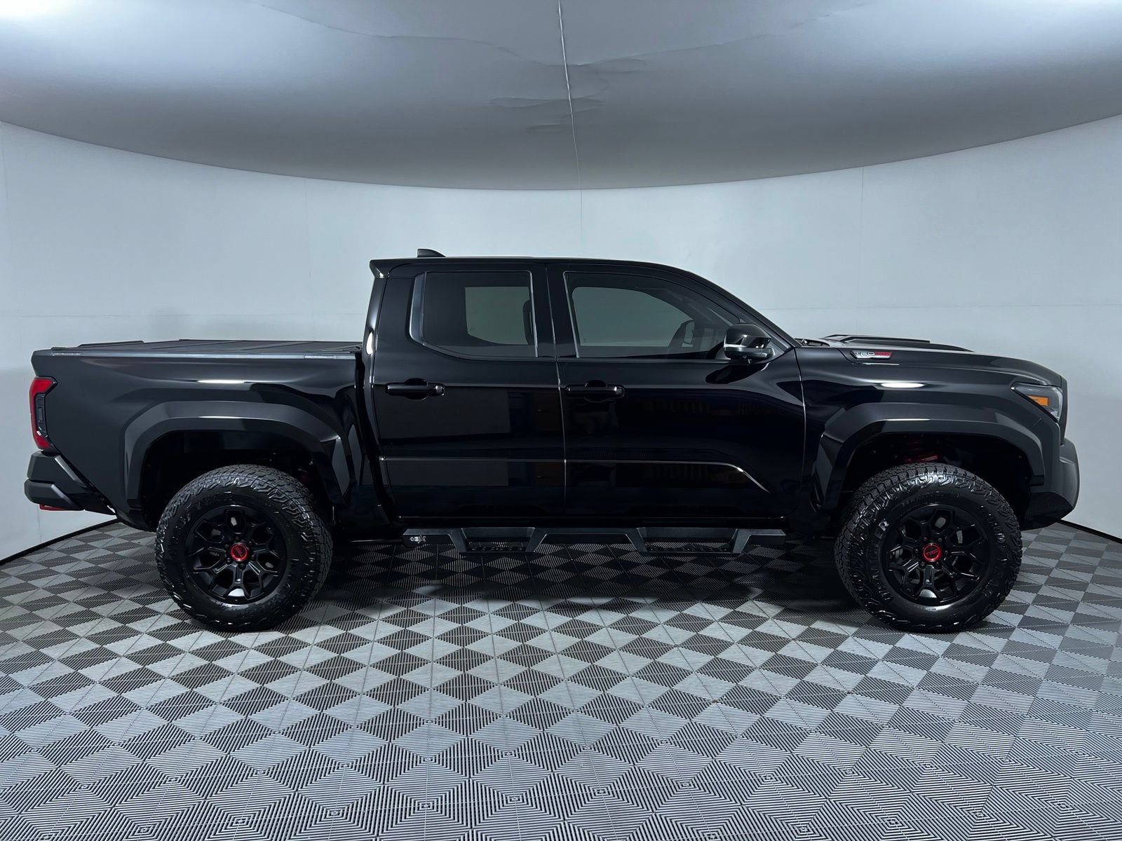 Used 2026 Toyota Tacoma TRD Pro AWD/4WD image 4