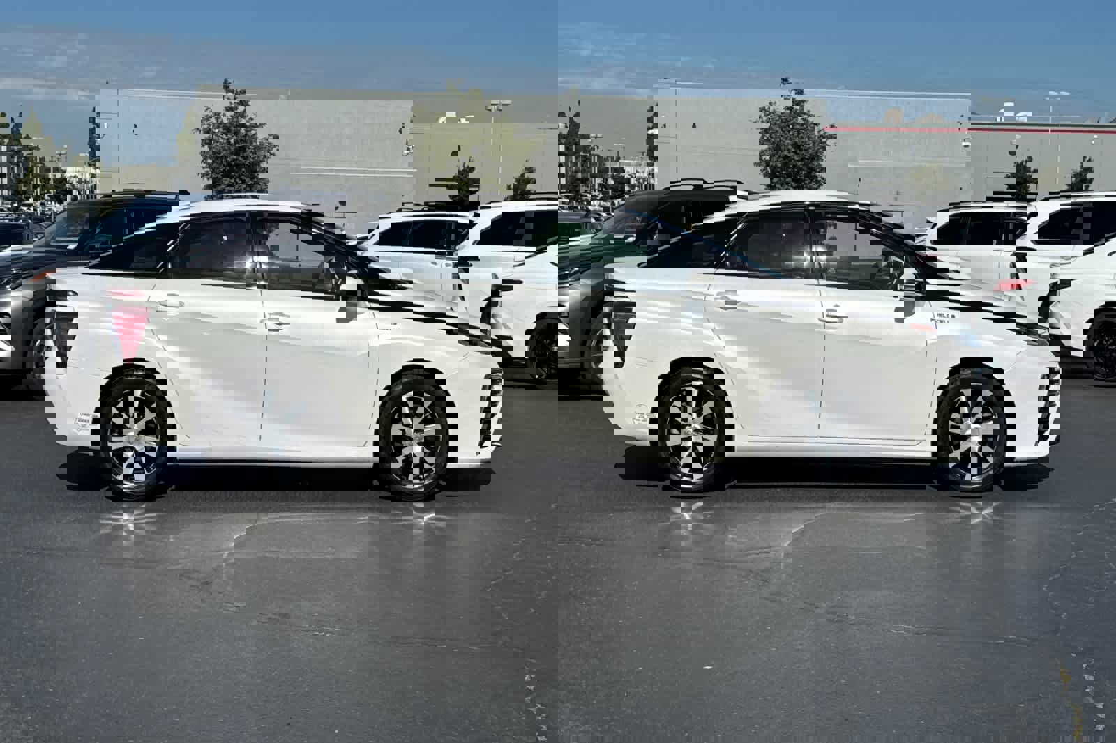 Used 2016 Toyota Mirai image 6