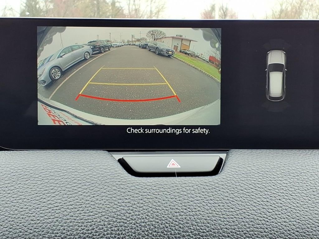 Used 2024 MAZDA CX-90 Plug-In Hybrid w/ Premium Pkg image 10