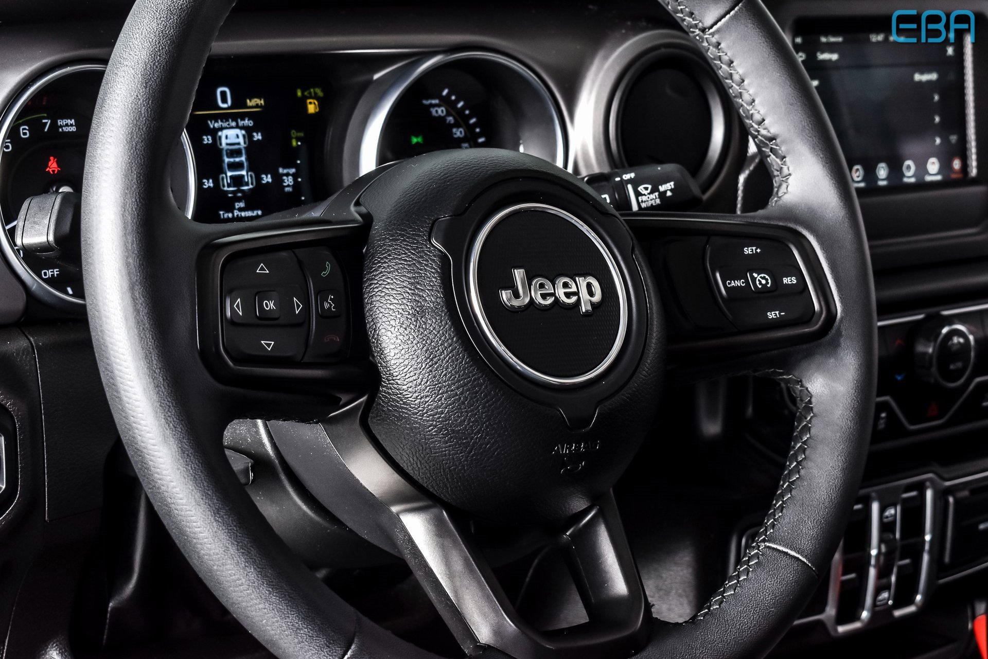 Used 2023 Jeep Wrangler Unlimited w/ Convenience Group image 18