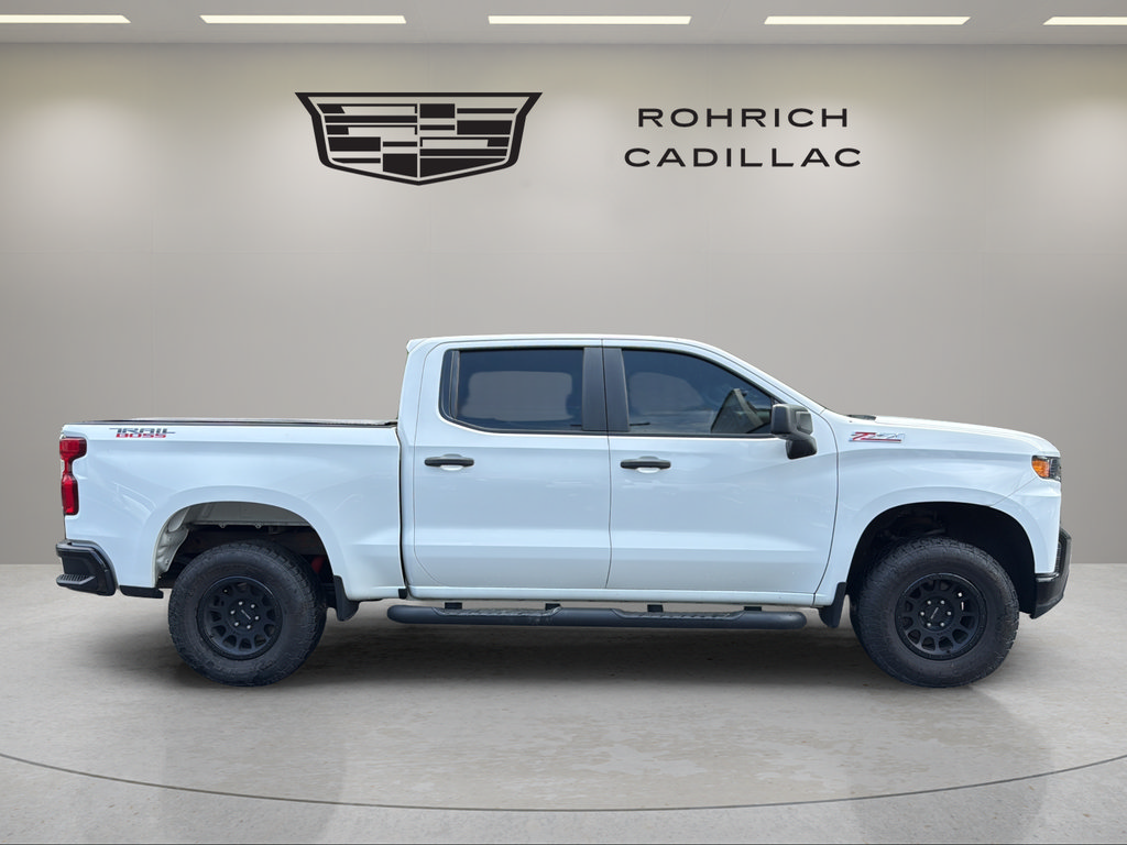 Used 2019 Chevrolet Silverado 1500 Custom Trail Boss w/ Custom Convenience Package AWD/4WD image 4