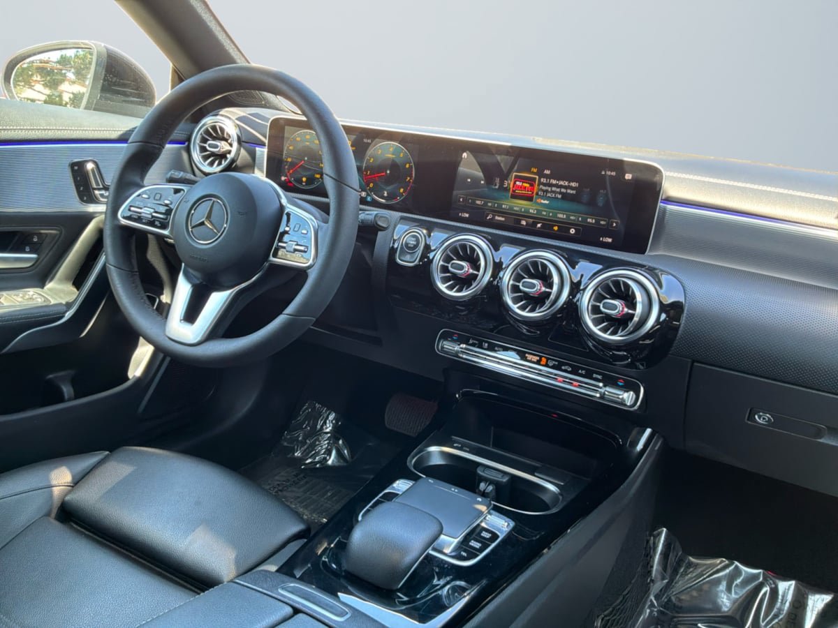 Used 2020 Mercedes-Benz CLA 250 image 14