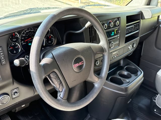 Used 2011 GMC Savana 1500 RWD image 12