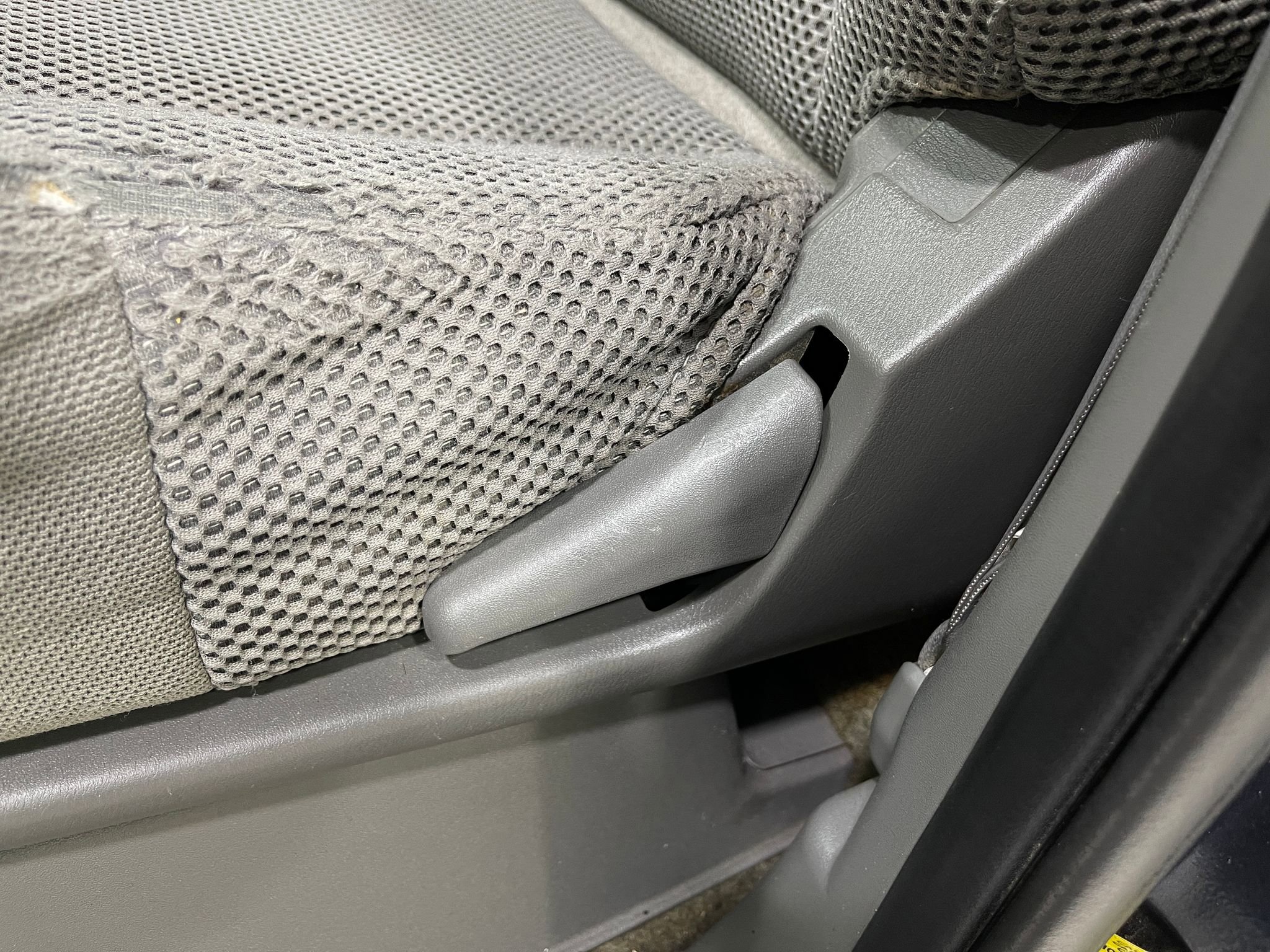 Used 2017 Nissan Frontier SV image 14