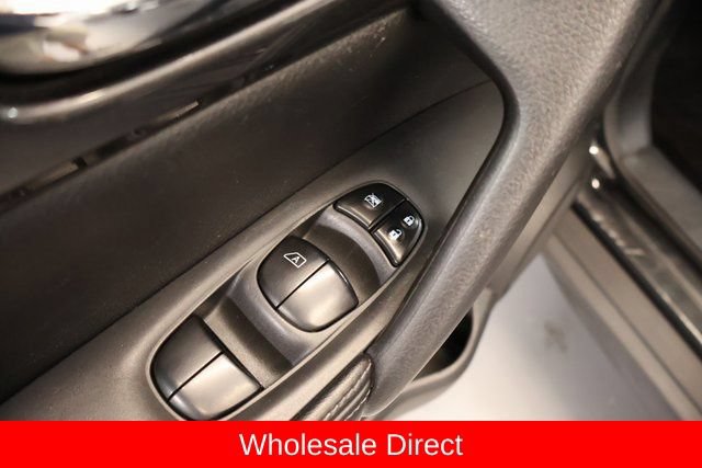 Used 2017 Nissan Rogue S AWD/4WD image 10