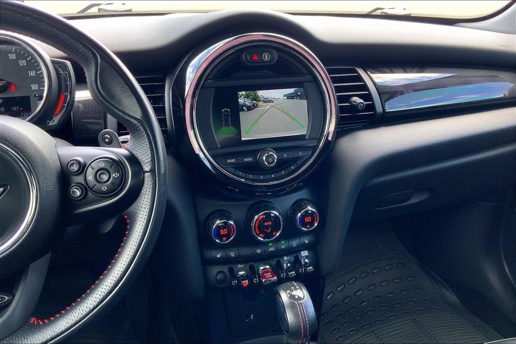 Used 2019 MINI Cooper S w/ Signature Upholstery Package FWD image 6
